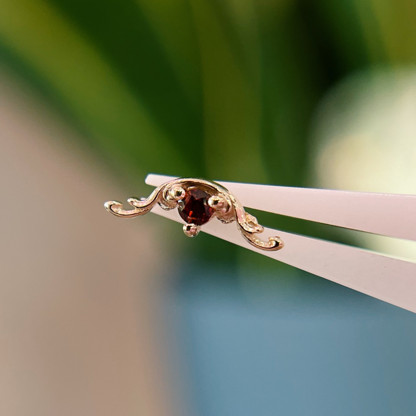 Bishop Threaded End with Garnet
