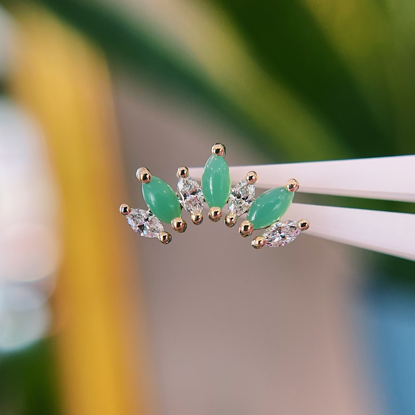 Athena with Chrysoprase and Diamonds Threaded End | 14 Gauge