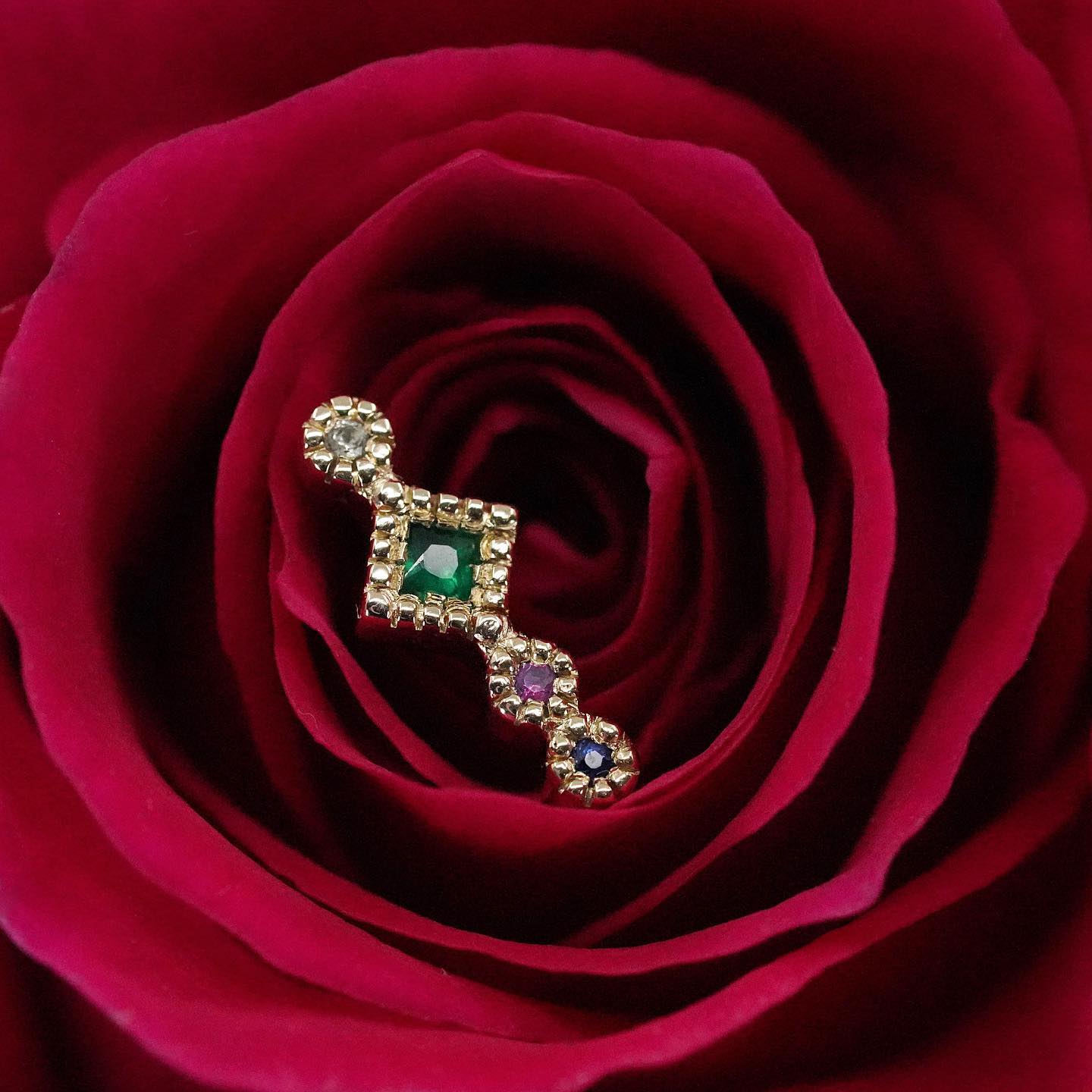 Emerald Journey with Multi Sapphire Threaded End