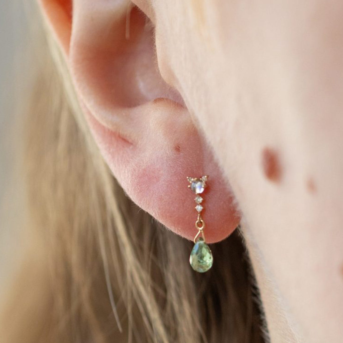 Green Sapphire & Moonstone Dangle Earring